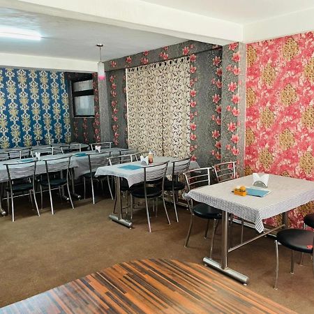 Hotel Devlok Inn Manāli Extérieur photo