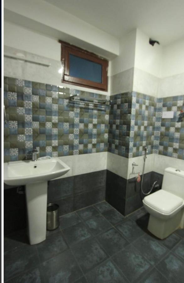 Hotel Devlok Inn Manāli Extérieur photo