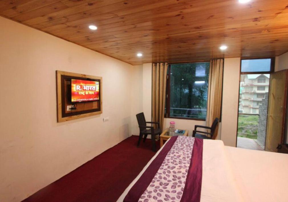 Hotel Devlok Inn Manāli Extérieur photo